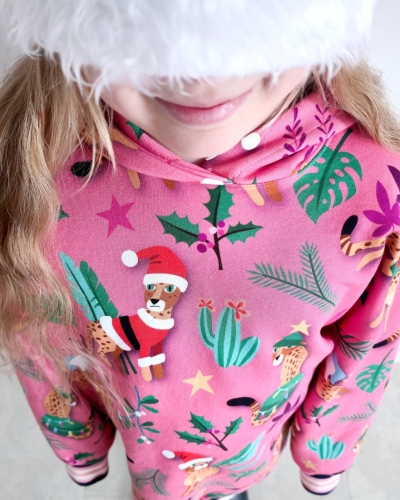 Preview: RESTSTÜCK 0,90m !!! - Bio Sweat - Leo Wild - Col. 02 rosa - Wild Xmas - Hamburger Liebe - Albstoffe