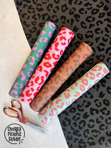 Preview: RESTSTÜCK 0,30m !!! - Kunstleder - Happy Leo - by Cherry Picking - dunkelgrau/schwarz - Swafing