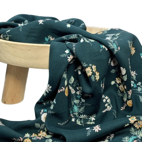 Viskose - Intrinsic Deep - Shine on - Art Gallery Fabrics