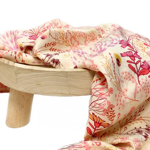 Viskose - Meadow One - La Vie en Rose - Art Gallery Fabrics