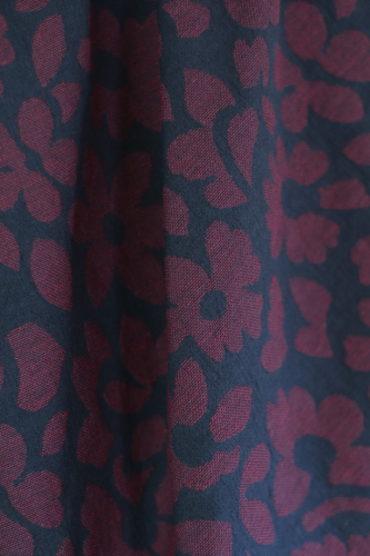 Preview: Baumwoll Jacquard - gewebt - Aster Bloom - pinot/dark navy - meetMilk