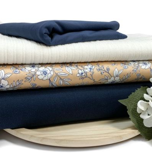 Preview: RESTSTÜCK 1,80m !!! - Viskose Satin - Delicate Flowers