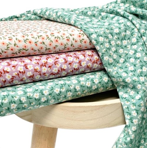 Preview: RESTSTÜCK 1,40m !!! - Viskose - Flowers - Antonia - white