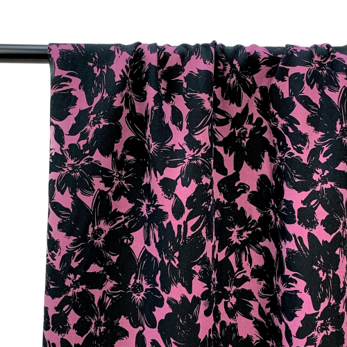 Preview: RESTSTÜCK 1,10m !!! - Viskose Twill - Black Flowers Morticia - violett