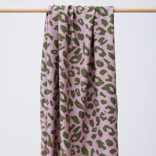 RESTSTÜCK 0,90m !!! - Viskose mit LENZING™ ECOVERO™ Fasern - Urban Leo - lilac - Mind the Maker