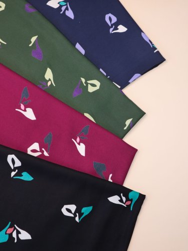 Preview: RESTSTÜCK 1,90m !!! - Viskose Crepe mit LENZING™ ECOVERO™ Fasern - Sprout - indigo night - Mind the Maker