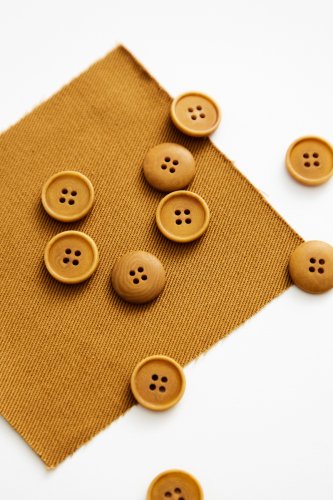 Knopf Corozo - Blaze - 15 mm - dry mustard - Mind the Maker