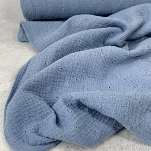 RESTSTÜCK 0,60m !!! - Musselin - Curling Embroidery - hellblau