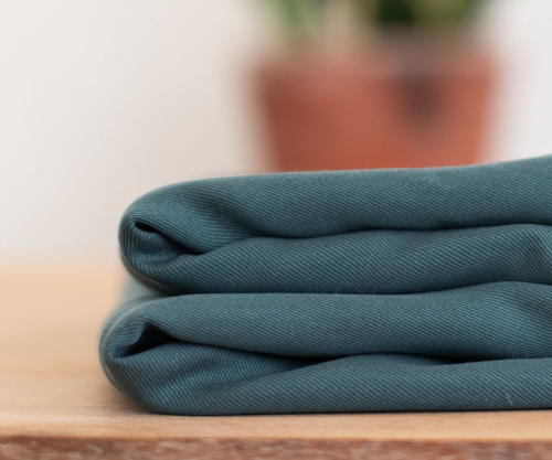 RESTSTÜCK 1,40m !!! - Smooth Drape Twill mit TENCEL™ - emerald - MeetMilk