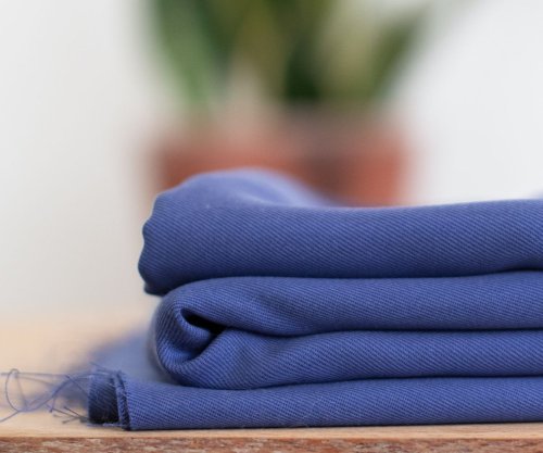 Smooth Drape Twill mit TENCEL™ - lapis - MeetMilk