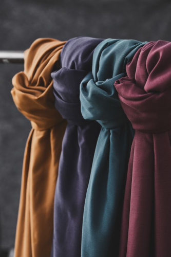 Preview: RESTSTÜCK 1,90m !!! - Smooth Drape Twill mit TENCEL™ - cherry - MeetMilk