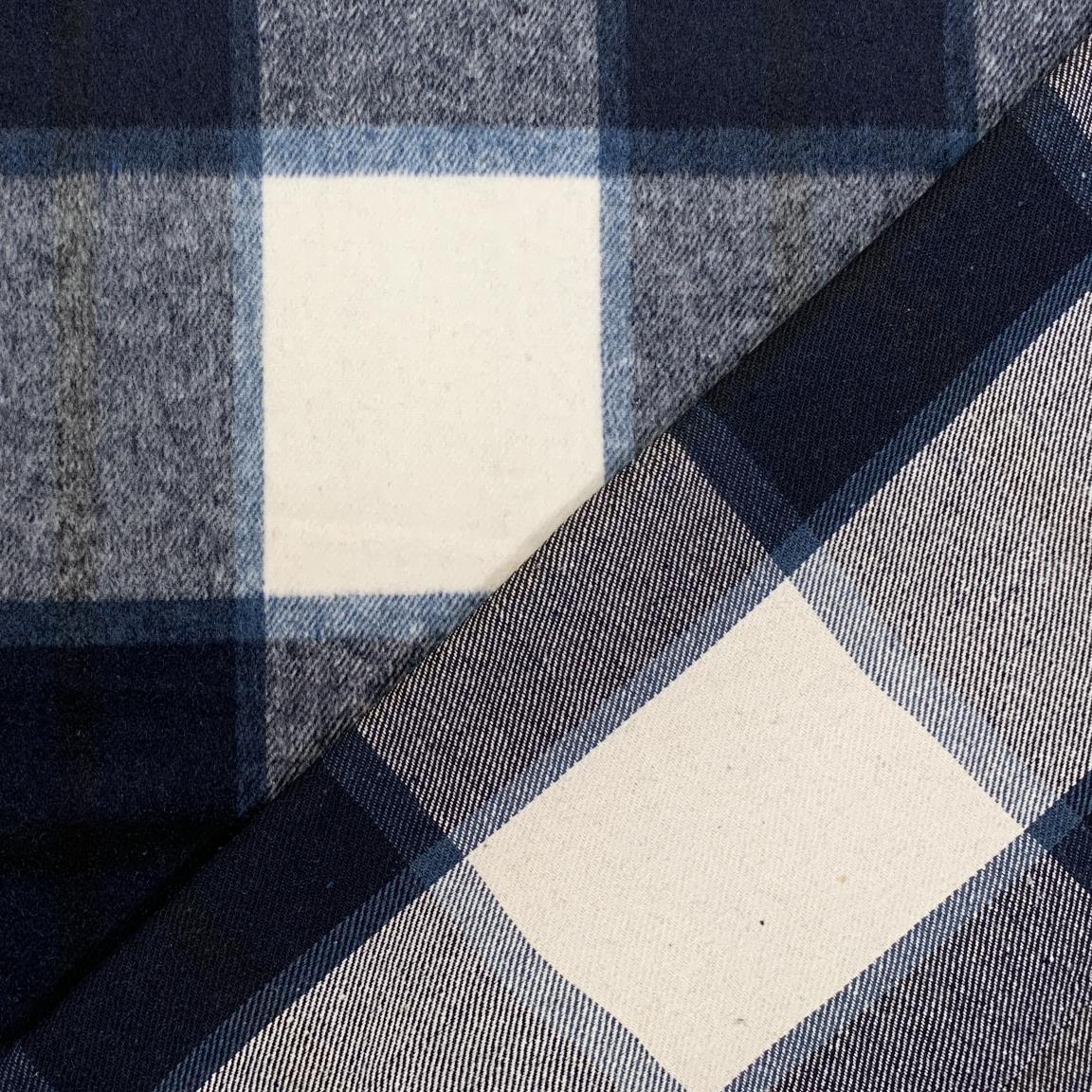 Mantel Jamie aus Schurwolle in Weiß - Fforme Mantel Jamie aus Schurwolle in Weiß - Fforme