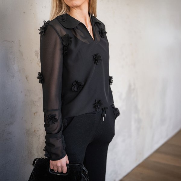 Chiffon - mit Blütenapplikation - black