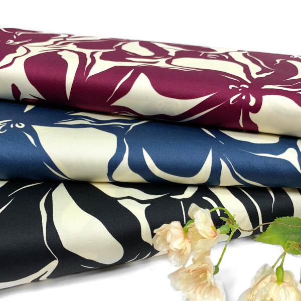 RESTSTÜCK 0,70m !!! - Baumwoll Satin - Noori Flowers - bordeaux