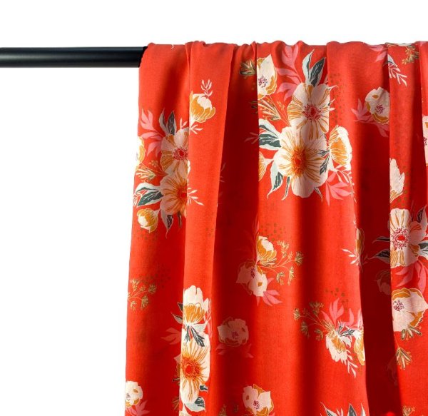 RESTSTÜCK 2,30m !!! - Viskose - Candied Roses  - Cozy & Joyful - Art Gallery Fabrics