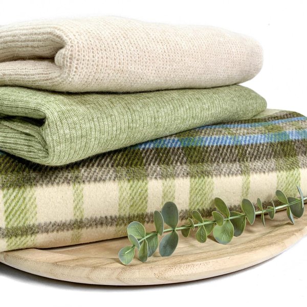 RESTSTÜCK 1,30m !!! - Mantelflausch - Karo Leicester - olive