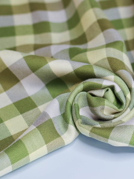 Viskose mit Livaeco™ Fasern - Tino Check - tea green - meetMilk