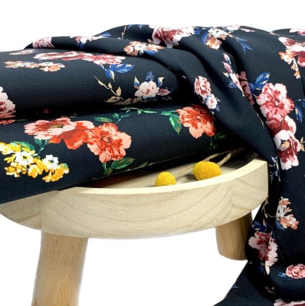 Viskose - Granny Roses - black