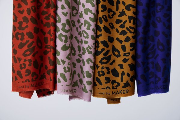 RESTSTÜCK 0,90m !!! - Viskose mit LENZING™ ECOVERO™ Fasern - Urban Leo - lilac - Mind the Maker