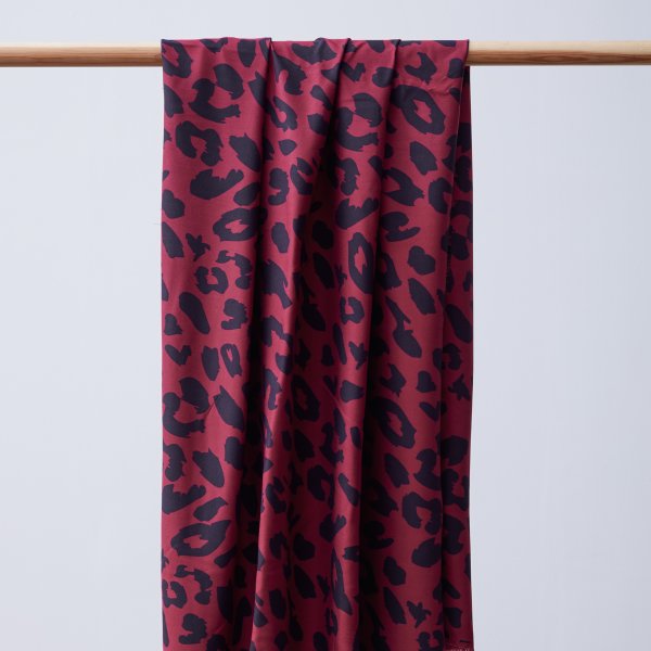 Viskose mit LENZING™ ECOVERO™ Fasern - Urban Leo - fuchsia - Mind the Maker