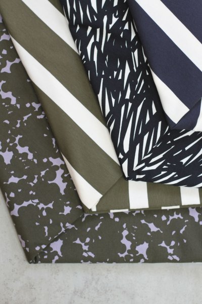 RESTSTÜCK 0,80m !!! - Bio Sweat - Stripe Sava mit TENCEL™ Modal - dark navy/cherry - meetMilk