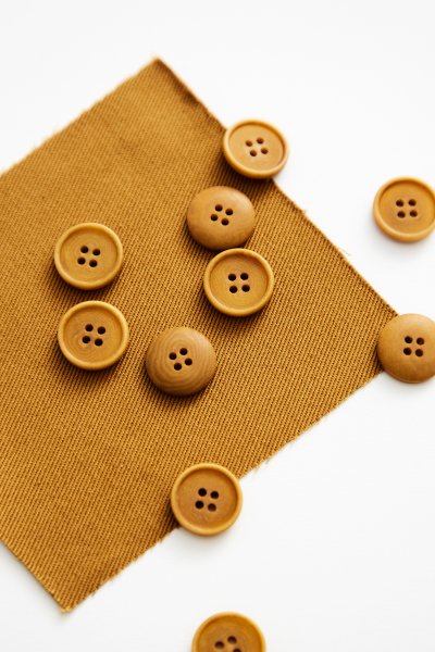 Knopf Corozo - Blaze - 15 mm - dry mustard - Mind the Maker