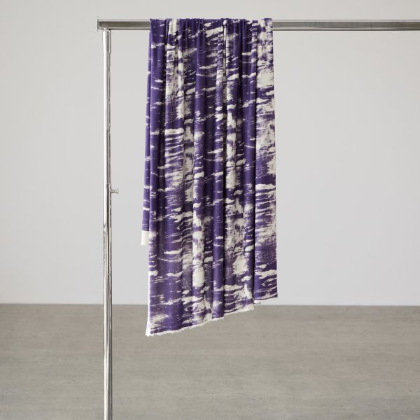 Viskose Crepe mit LENZING™ ECOVERO™ Fasern - Grunge Crepe Jersey - purple night - meetMilk