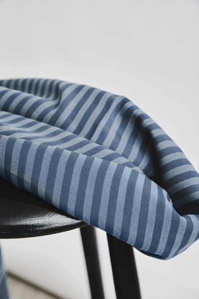 Two Tone Stripe Twill mit TENCEL™ - dusty blue - MeetMilk