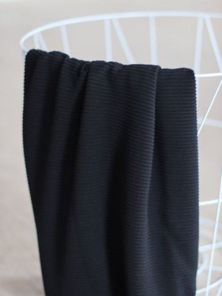Self-Stripe Ottoman Knit mit LENZING™ ECOVERO™ Viskose - black - meetMilk