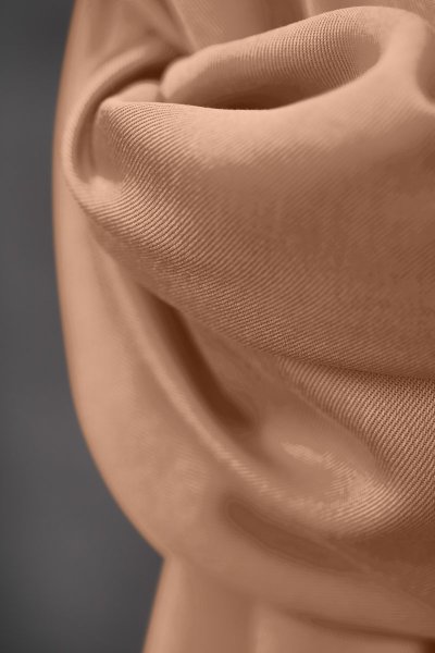 Smooth Drape Twill mit TENCEL™ - nougat - MeetMilk