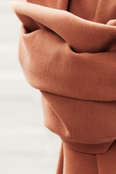 Soft Stretch Twill mit TENCEL™ - toffee - meetMilk