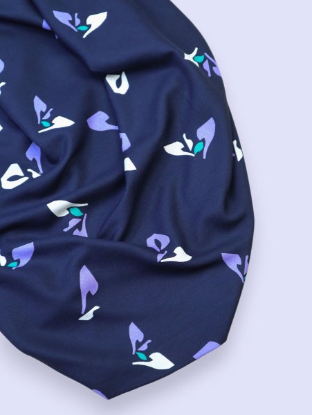 Viskose Crepe mit LENZING™ ECOVERO™ Fasern - Sprout - indigo night - Mind the Maker